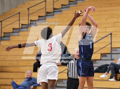 Thumbnail 1 in Riverdale Ridge vs. Denver East photogallery.
