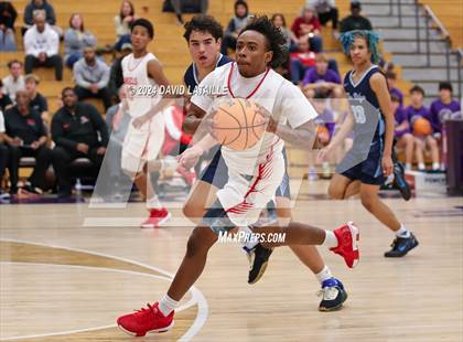 Thumbnail 3 in Riverdale Ridge vs. Denver East photogallery.