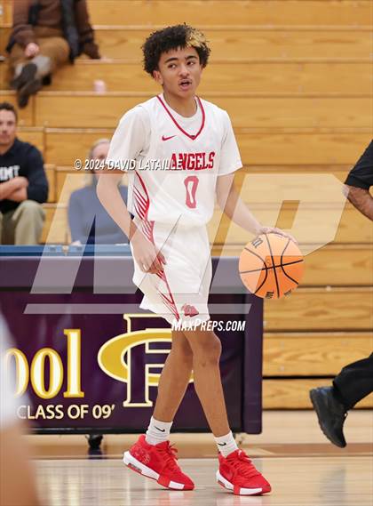 Thumbnail 2 in Riverdale Ridge vs. Denver East photogallery.