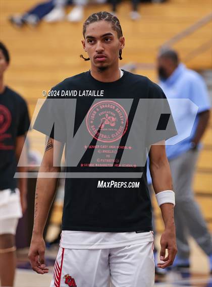 Thumbnail 1 in Riverdale Ridge vs. Denver East photogallery.