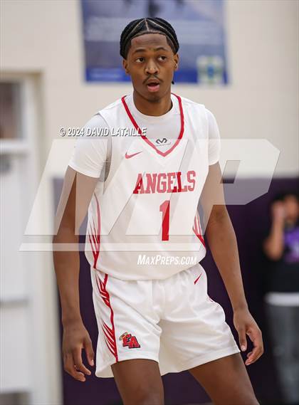Thumbnail 3 in Riverdale Ridge vs. Denver East photogallery.