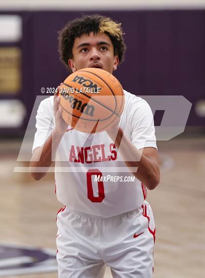 Thumbnail 2 in Riverdale Ridge vs. Denver East photogallery.