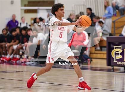 Thumbnail 2 in Riverdale Ridge vs. Denver East photogallery.