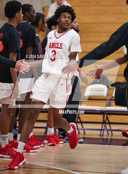 Thumbnail 1 in Riverdale Ridge vs. Denver East photogallery.