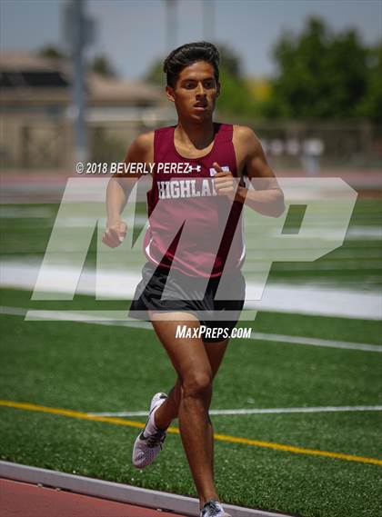 Thumbnail 2 in Golden League CIF Finals (Boys 800 Meter) photogallery.