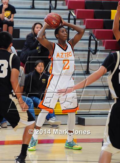 Thumbnail 3 in Corona del Sol vs. Chinle (Hoophall West Tournament) photogallery.