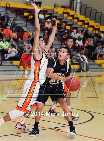 Thumbnail 1 in Corona del Sol vs. Chinle (Hoophall West Tournament) photogallery.