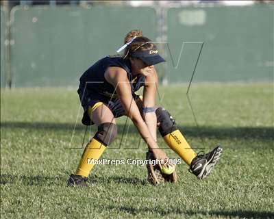 Thumbnail 2 in Acalanes vs. Alhambra (Sec. Playoff) photogallery.