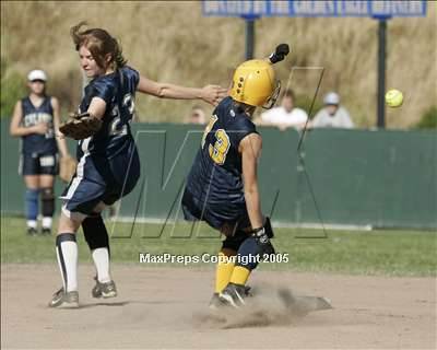 Thumbnail 2 in Acalanes vs. Alhambra (Sec. Playoff) photogallery.
