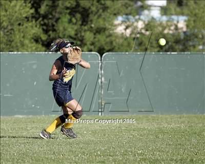 Thumbnail 2 in Acalanes vs. Alhambra (Sec. Playoff) photogallery.