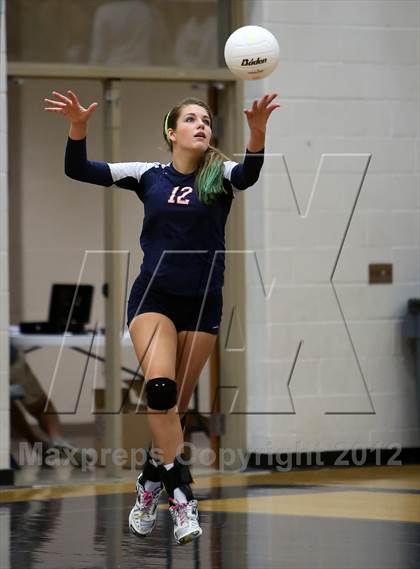 Thumbnail 1 in Olathe East vs. Lansing photogallery.