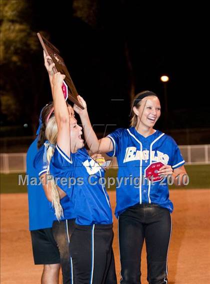 Thumbnail 3 in Santa Margarita vs. Corona (CIF SS D1 Final) photogallery.