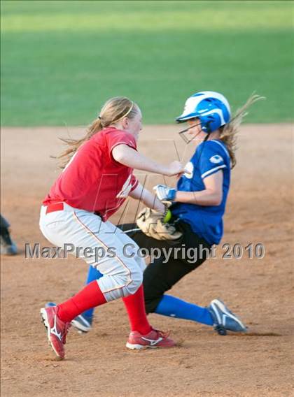 Thumbnail 2 in Santa Margarita vs. Corona (CIF SS D1 Final) photogallery.