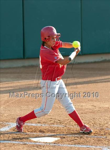 Thumbnail 1 in Santa Margarita vs. Corona (CIF SS D1 Final) photogallery.
