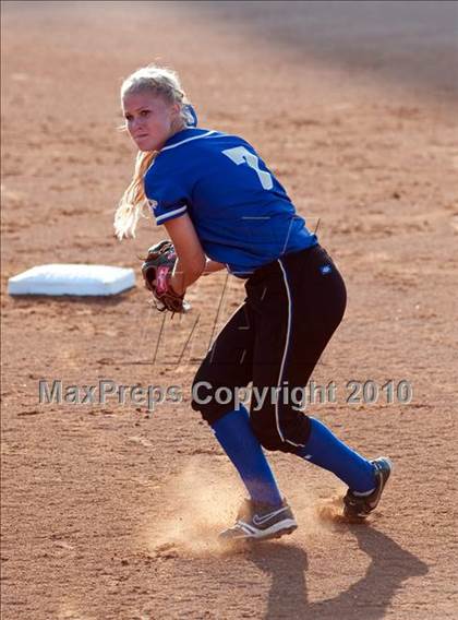Thumbnail 2 in Santa Margarita vs. Corona (CIF SS D1 Final) photogallery.