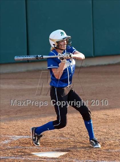 Thumbnail 2 in Santa Margarita vs. Corona (CIF SS D1 Final) photogallery.