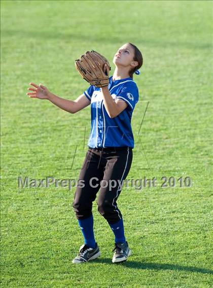 Thumbnail 3 in Santa Margarita vs. Corona (CIF SS D1 Final) photogallery.