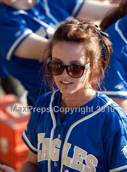 Thumbnail 2 in Santa Margarita vs. Corona (CIF SS D1 Final) photogallery.