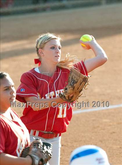 Thumbnail 2 in Santa Margarita vs. Corona (CIF SS D1 Final) photogallery.