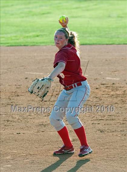 Thumbnail 2 in Santa Margarita vs. Corona (CIF SS D1 Final) photogallery.