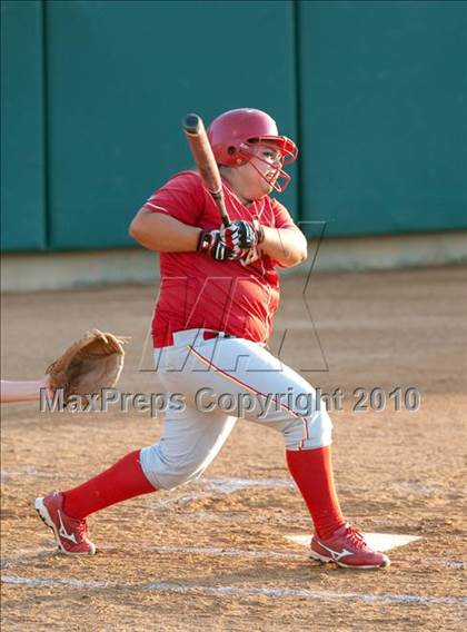 Thumbnail 3 in Santa Margarita vs. Corona (CIF SS D1 Final) photogallery.