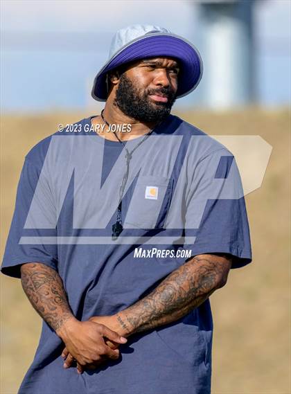 Thumbnail 3 in Whitney vs Rocklin 7v7 photogallery.