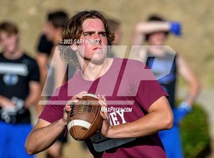 Thumbnail 3 in Whitney vs Rocklin 7v7 photogallery.