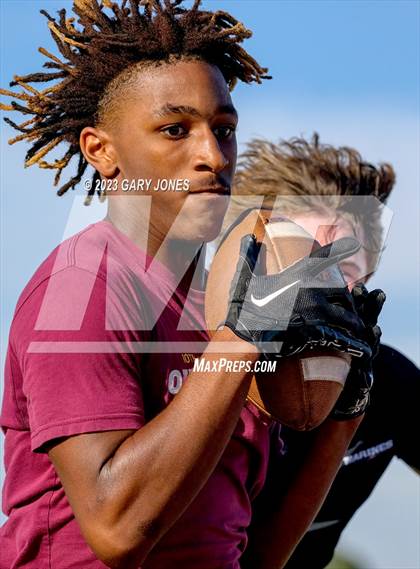 Thumbnail 3 in Whitney vs Rocklin 7v7 photogallery.