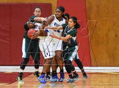 Thumbnail 3 in Sacred Heart Cathedral vs. Oakland (Cardinal Newman Classic) photogallery.