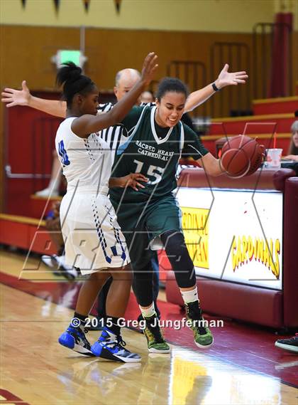 Thumbnail 2 in Sacred Heart Cathedral vs. Oakland (Cardinal Newman Classic) photogallery.