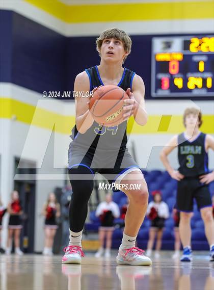 Thumbnail 1 in Lipan vs. Hamilton (UIL 2A Bi-district playoff) photogallery.