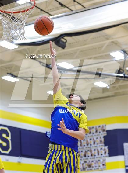 Thumbnail 3 in Lipan vs. Hamilton (UIL 2A Bi-district playoff) photogallery.