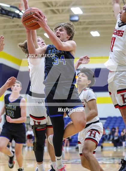 Thumbnail 1 in Lipan vs. Hamilton (UIL 2A Bi-district playoff) photogallery.
