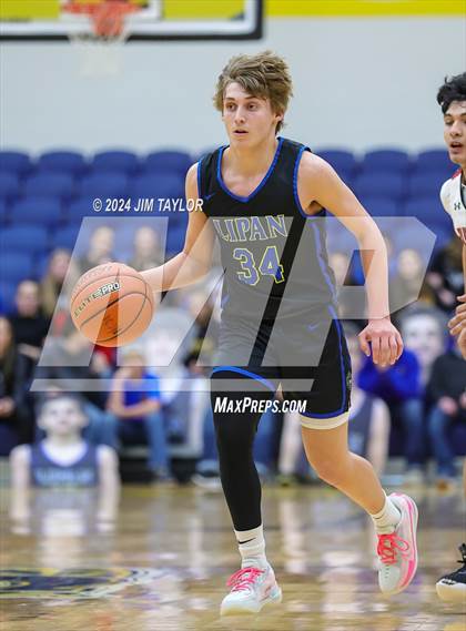 Thumbnail 3 in Lipan vs. Hamilton (UIL 2A Bi-district playoff) photogallery.
