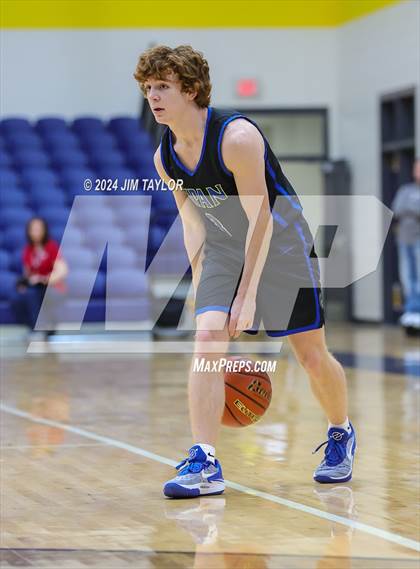 Thumbnail 3 in Lipan vs. Hamilton (UIL 2A Bi-district playoff) photogallery.
