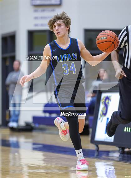 Thumbnail 2 in Lipan vs. Hamilton (UIL 2A Bi-district playoff) photogallery.