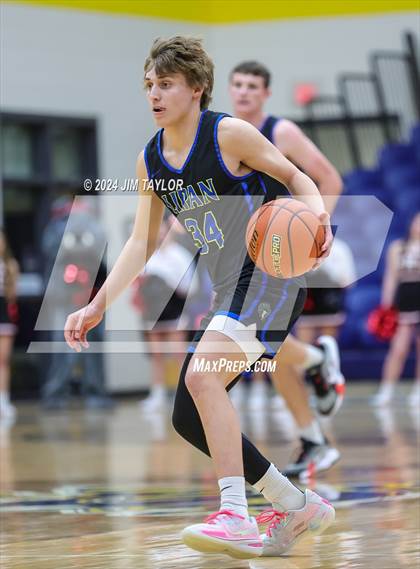 Thumbnail 1 in Lipan vs. Hamilton (UIL 2A Bi-district playoff) photogallery.