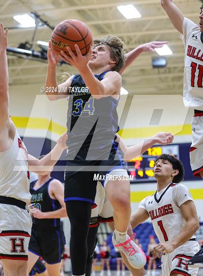 Thumbnail 3 in Lipan vs. Hamilton (UIL 2A Bi-district playoff) photogallery.
