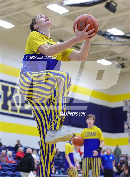Thumbnail 2 in Lipan vs. Hamilton (UIL 2A Bi-district playoff) photogallery.