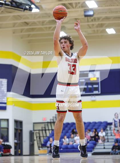 Thumbnail 1 in Lipan vs. Hamilton (UIL 2A Bi-district playoff) photogallery.