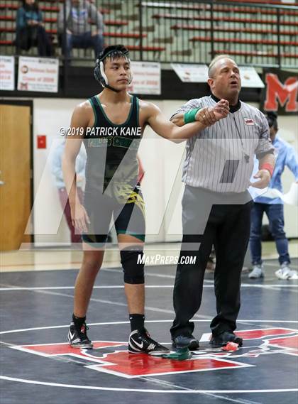 Thumbnail 3 in Falls Church vs Marshall photogallery.