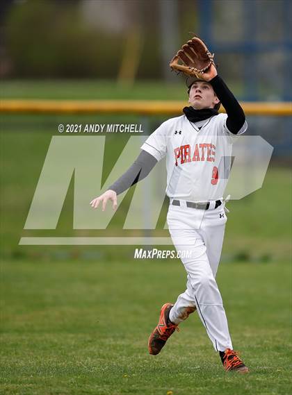 Thumbnail 2 in Boyd-Buchanan vs. South Pittsburg photogallery.