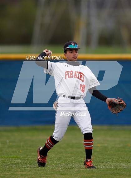 Thumbnail 2 in Boyd-Buchanan vs. South Pittsburg photogallery.