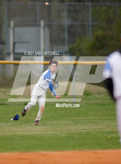Thumbnail 2 in Boyd-Buchanan vs. South Pittsburg photogallery.