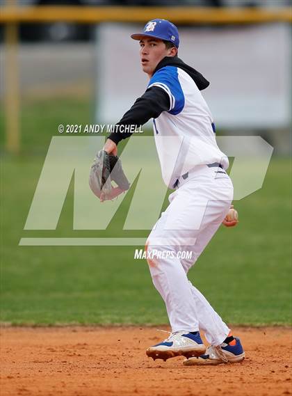 Thumbnail 2 in Boyd-Buchanan vs. South Pittsburg photogallery.