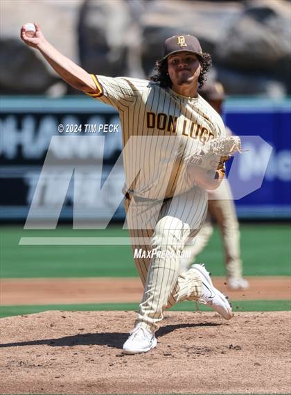 Thumbnail 3 in Mission Viejo vs. Don Lugo (HALO Classic) photogallery.