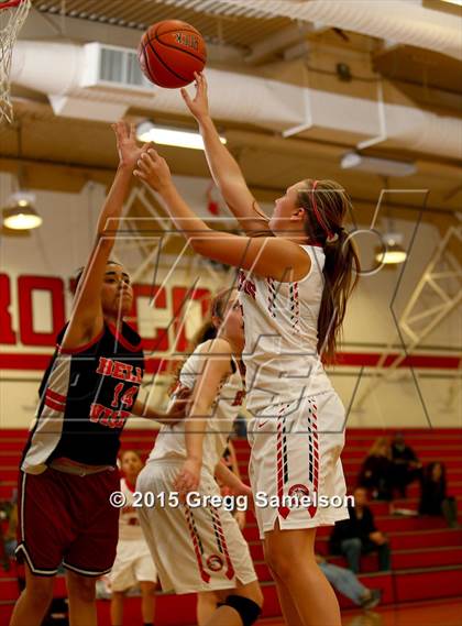 Thumbnail 2 in Bella Vista vs Alumni photogallery.