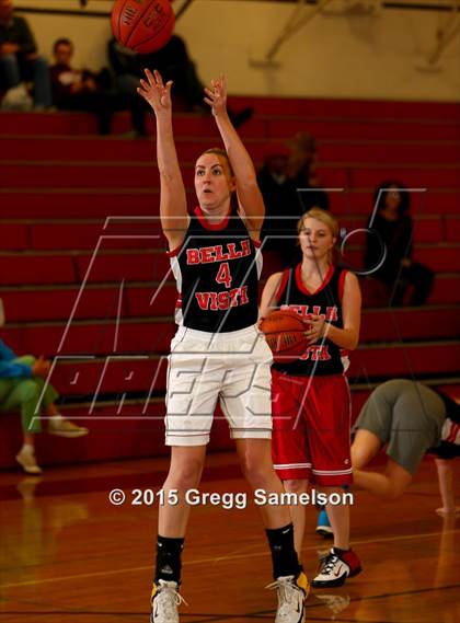 Thumbnail 2 in Bella Vista vs Alumni photogallery.