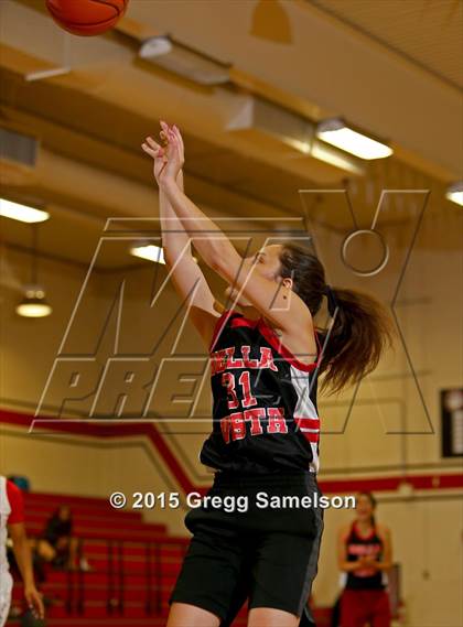 Thumbnail 3 in Bella Vista vs Alumni photogallery.