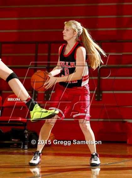 Thumbnail 2 in Bella Vista vs Alumni photogallery.